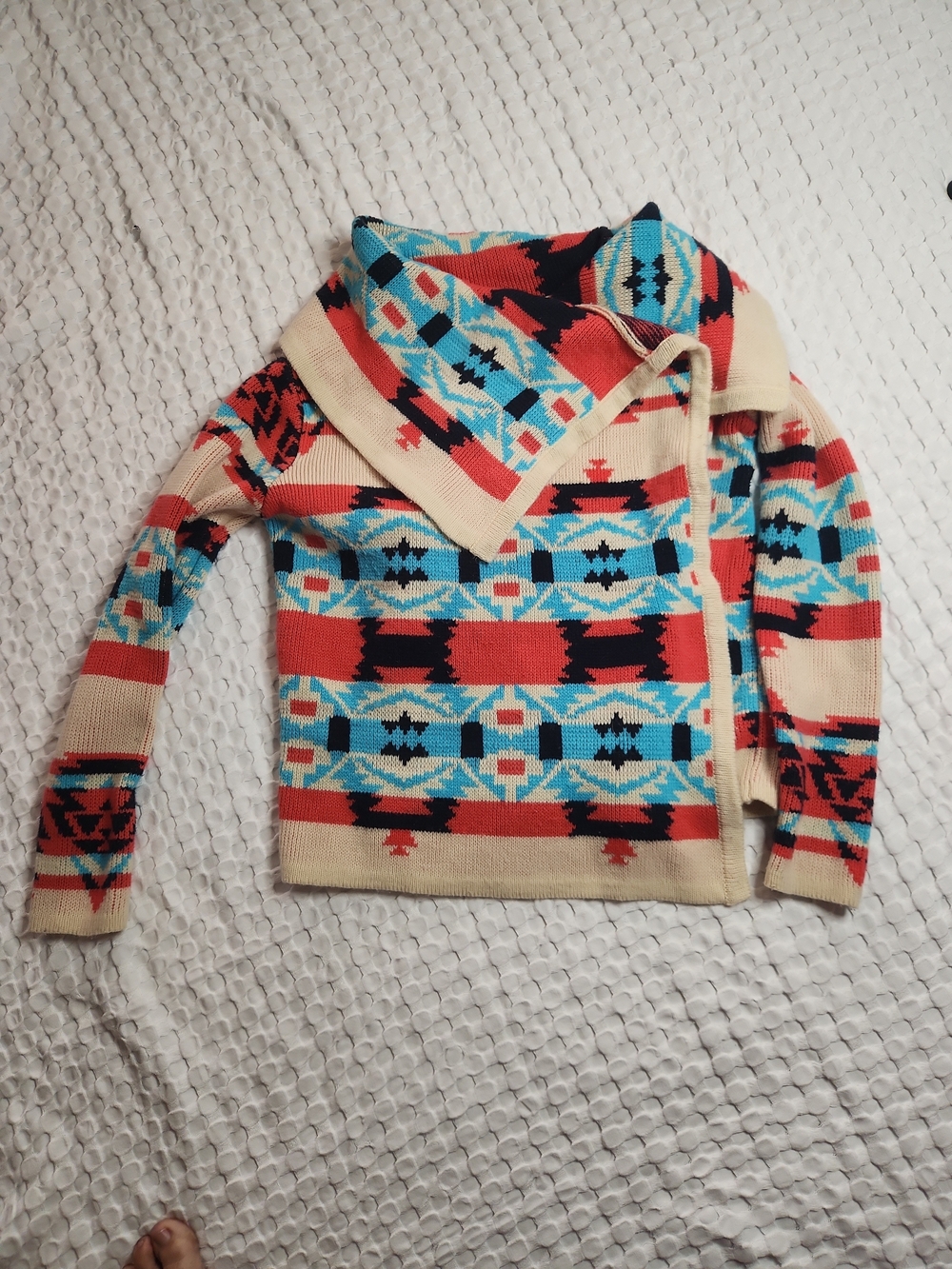 Moon Collection Women’s Patterned Shawl Collar Sweater Sz S Cream & Coral
